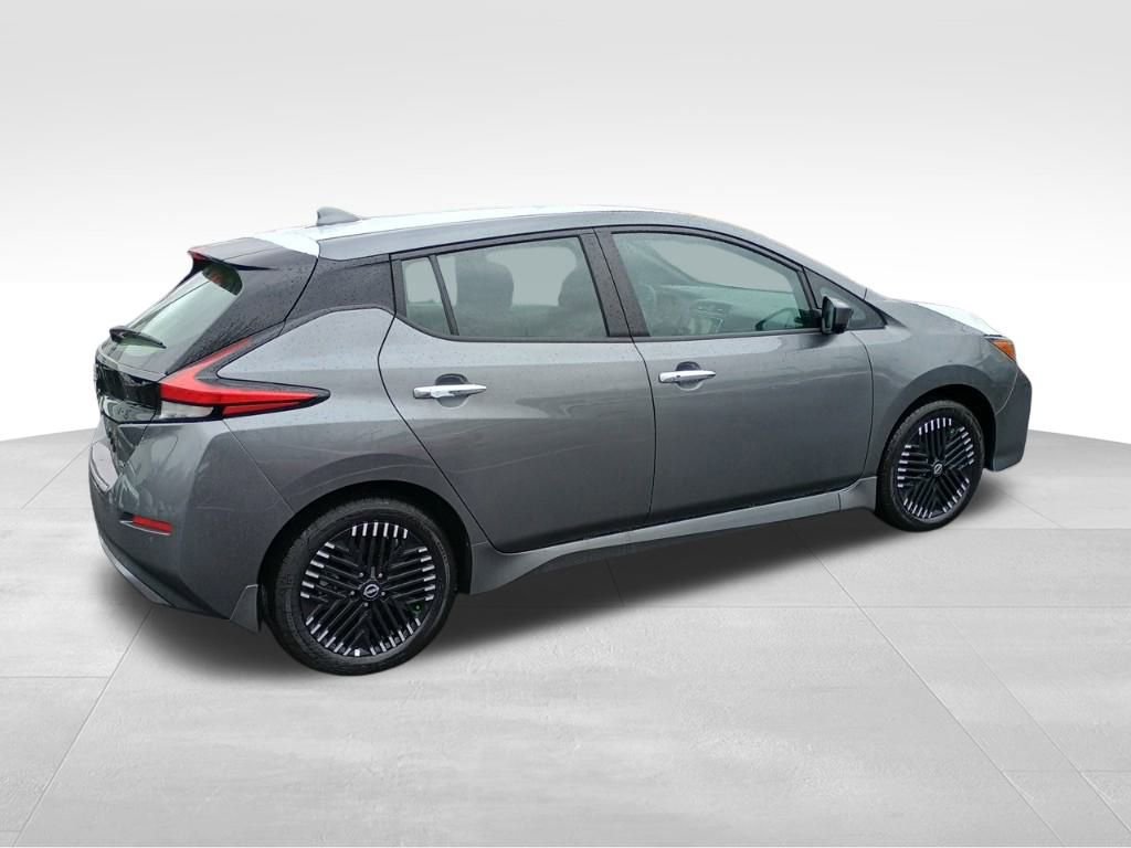 New 2025 Nissan Leaf SV Plus image 5