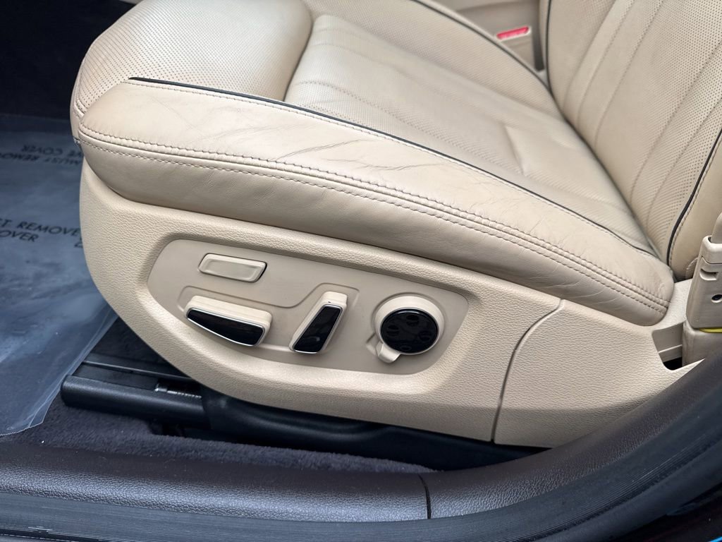 Used 2016 Hyundai Genesis 3.8 w/ Option Group 04 image 8