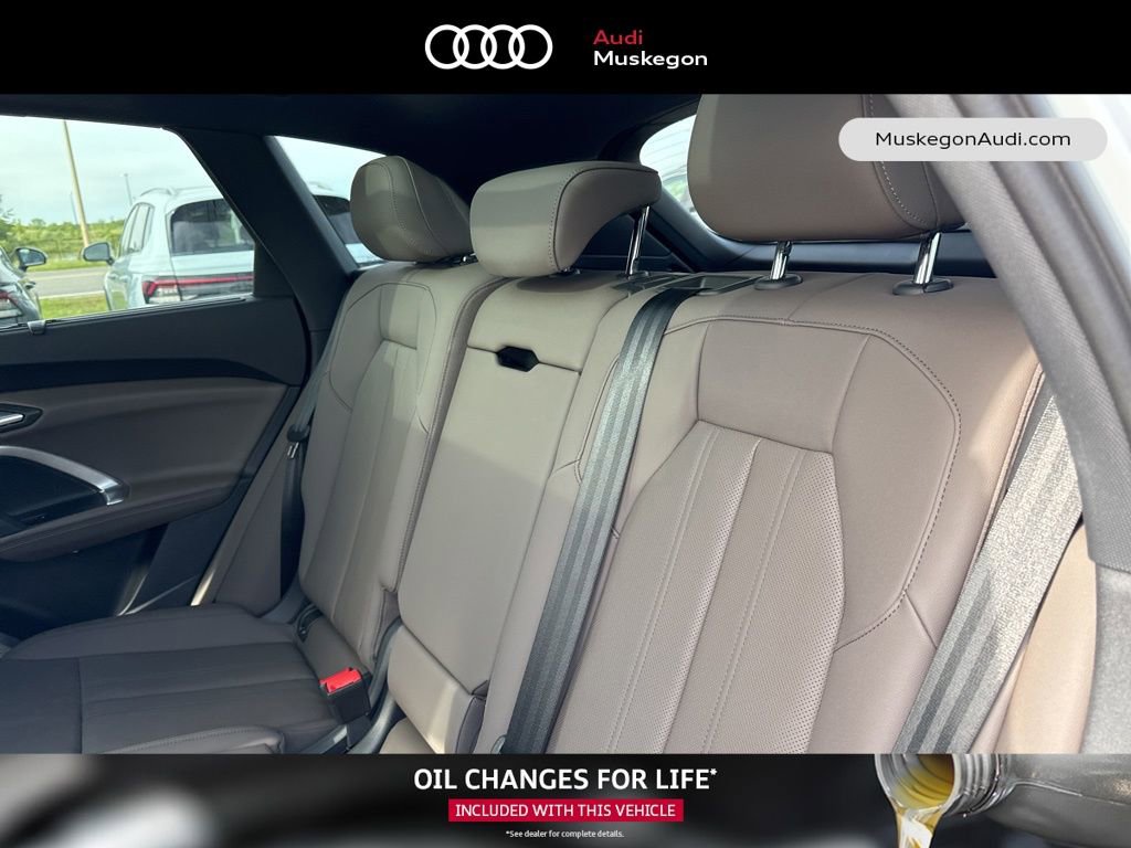 New 2025 Audi Q5 Premium Plus image 22