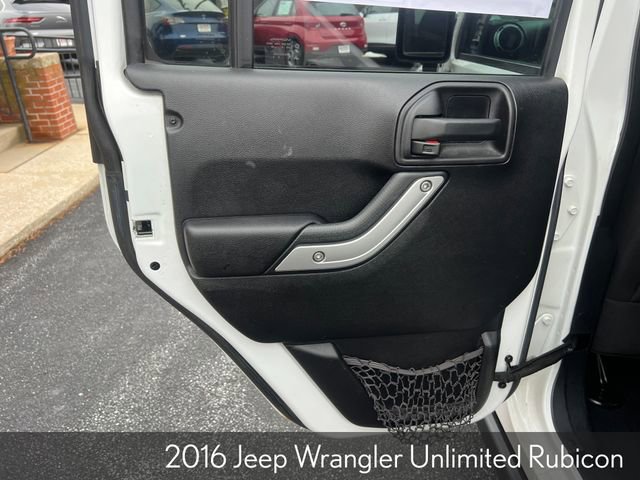 Used 2016 Jeep Wrangler Unlimited Rubicon w/ Connectivity Group image 23
