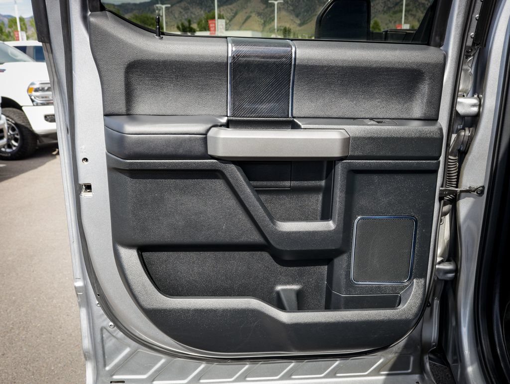 Used 2021 Ford F250 Platinum w/ FX4 Off-Road Package AWD/4WD image 34