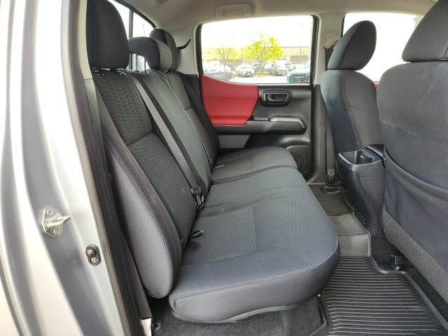 Certified 2019 Toyota Tacoma SR5 AWD/4WD image 22