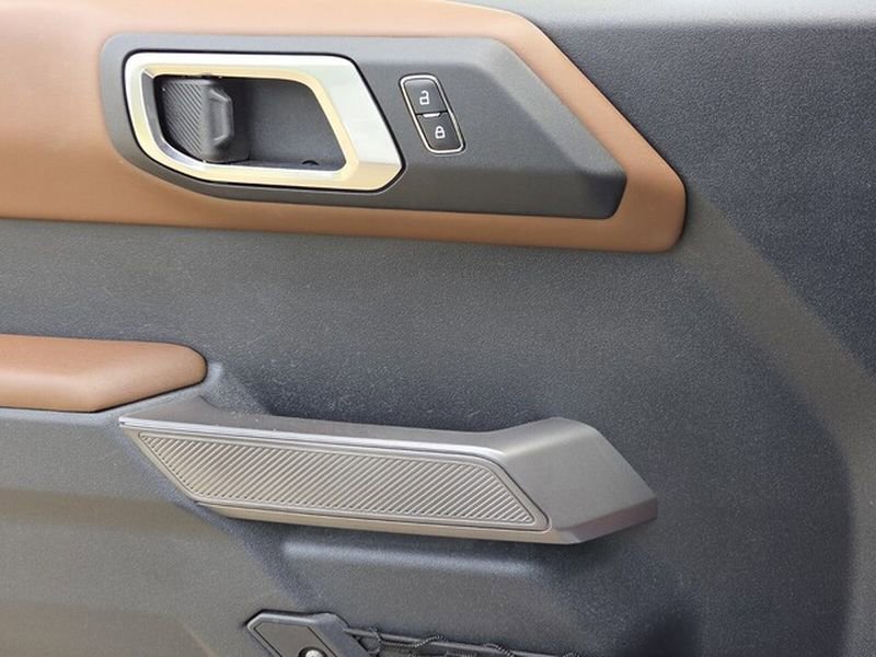Used 2022 Ford Bronco Outer Banks image 25