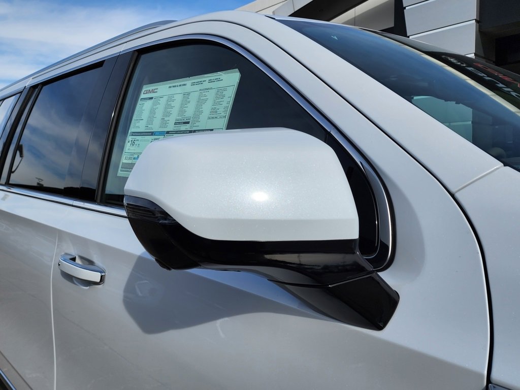 New 2026 GMC Yukon XL Denali w/ Denali Reserve Package image 9