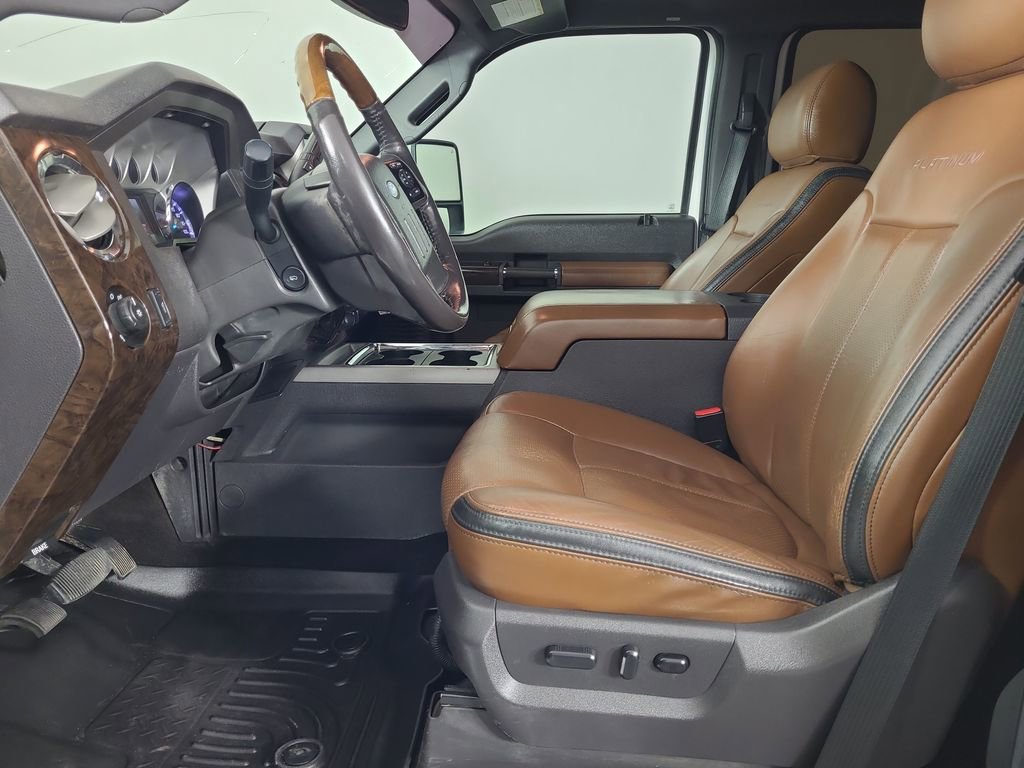 Used 2016 Ford F250 Platinum w/ FX4 Off-Road Package AWD/4WD image 19