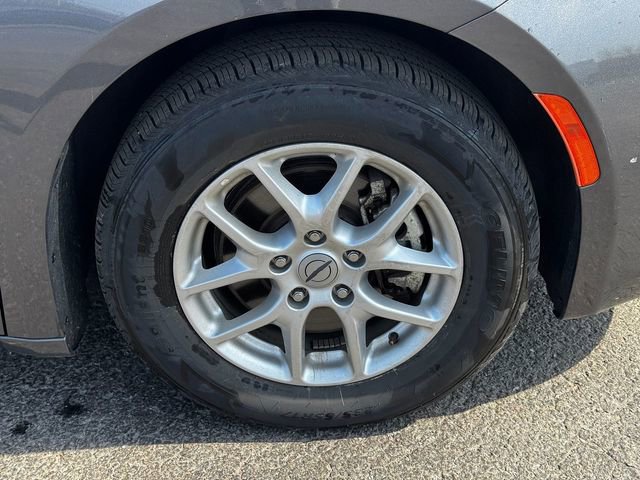Certified 2023 Chrysler Voyager LX FWD image 9