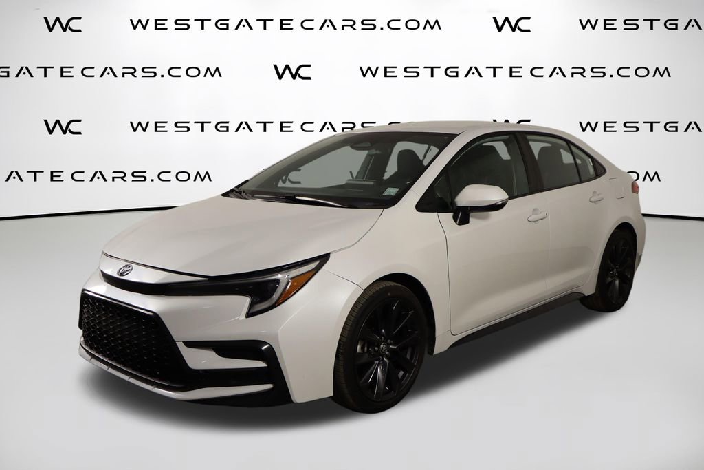 Used 2023 Toyota Corolla SE FWD image 1
