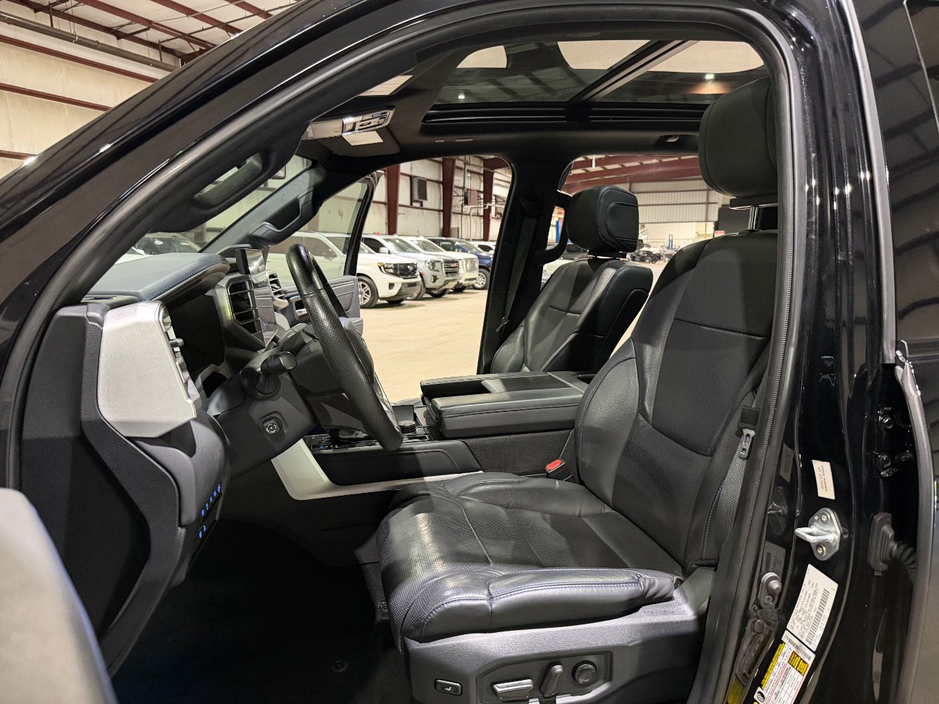 Used 2023 Toyota Tundra Platinum AWD/4WD image 14