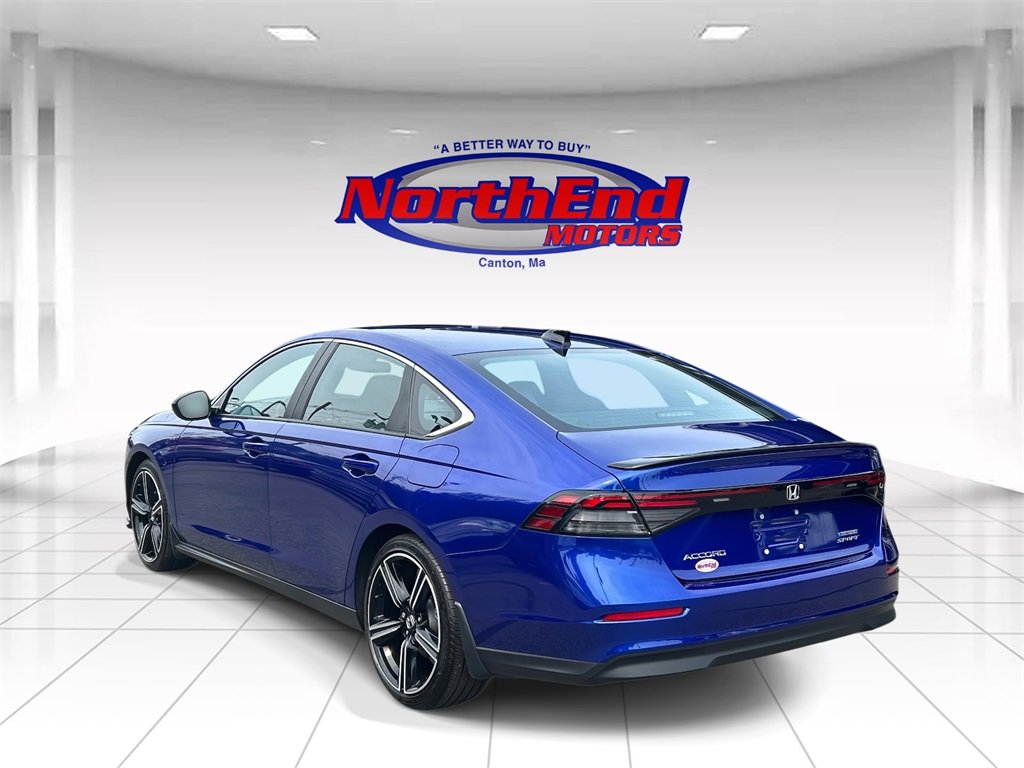 Used 2025 Honda Accord Sport image 5