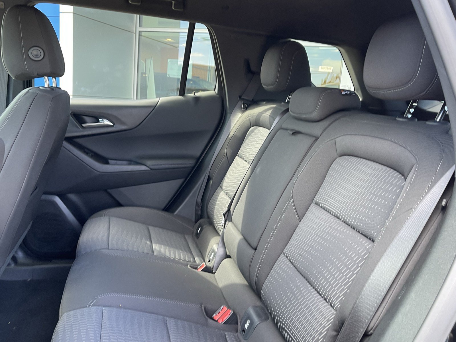 Used 2026 Chevrolet Equinox LT AWD/4WD image 15