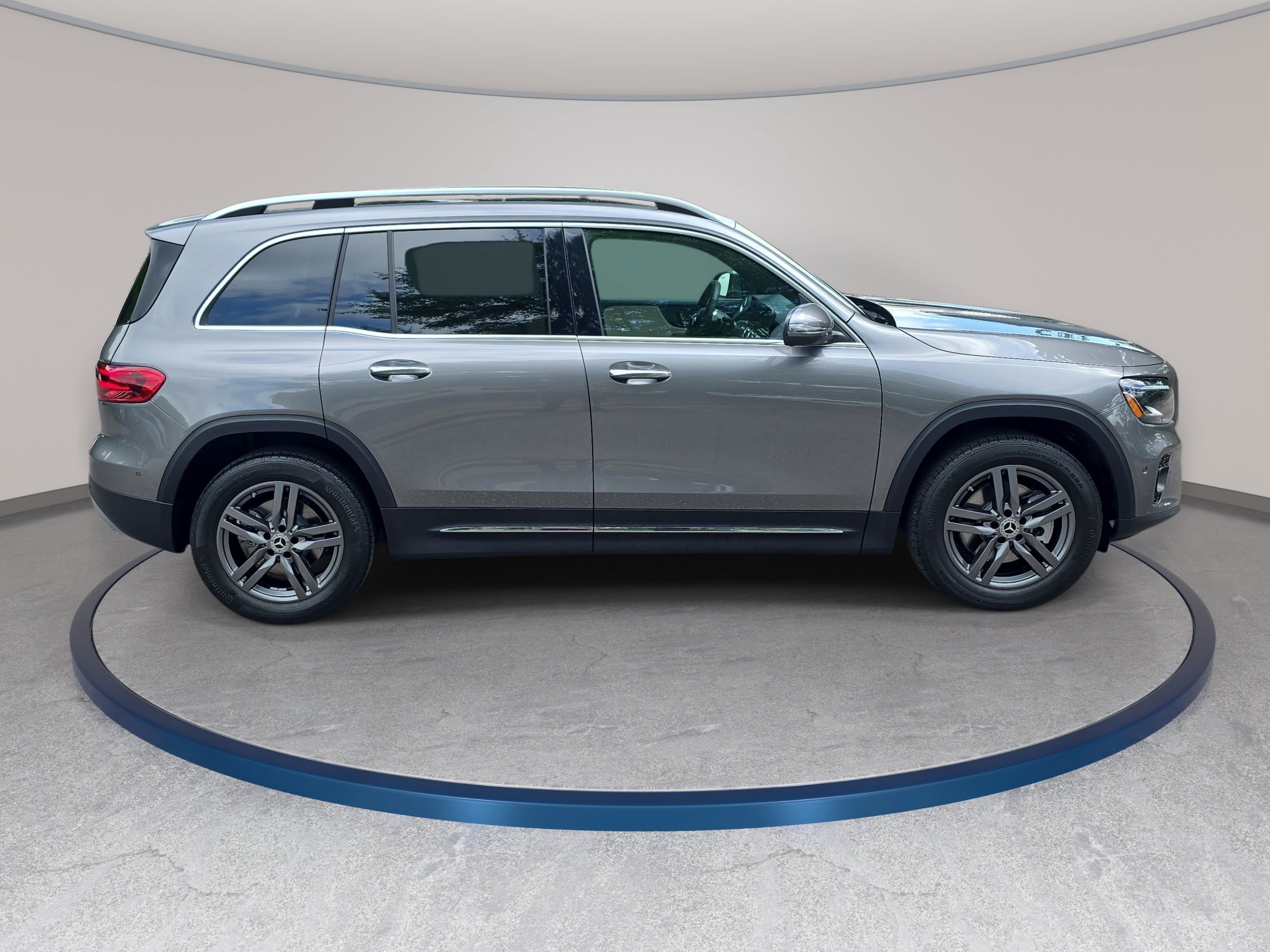 Certified 2026 Mercedes-Benz GLB 250 image 4