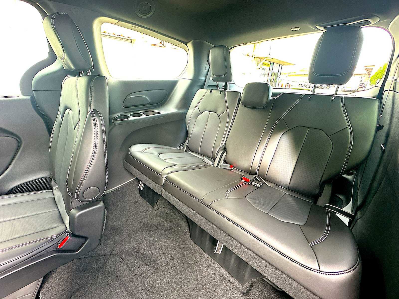 New 2026 Chrysler Voyager LX FWD image 24