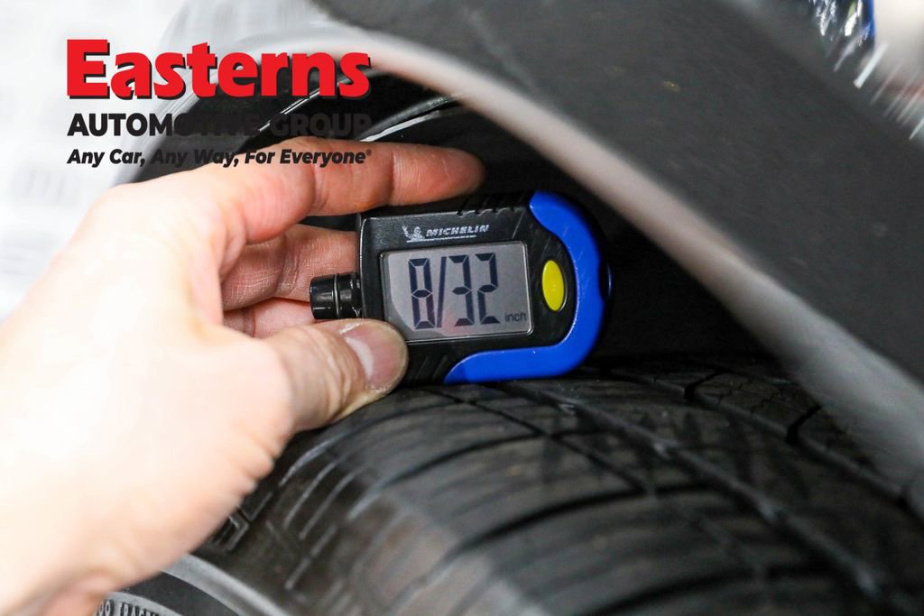 Used 2024 Nissan Ariya AWD image 28