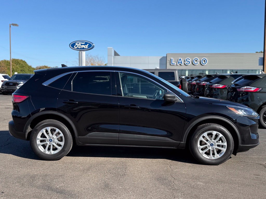 Used 2022 Ford Escape SE w/ Cold Weather Package AWD/4WD image 28