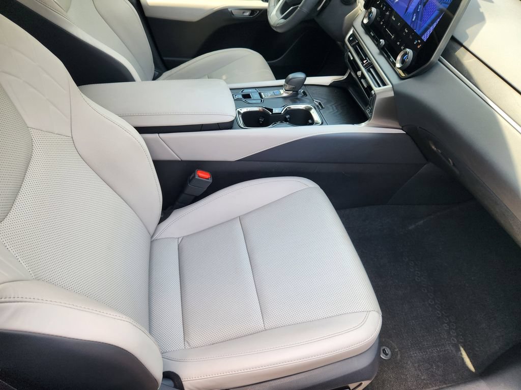 Used 2025 Lexus RX 350 Premium w/ Convenience Package FWD image 16