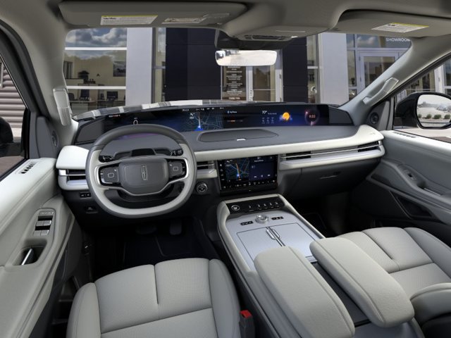 New 2026 Lincoln Navigator L Reserve w/ Jet Appearance Package AWD/4WD image 9