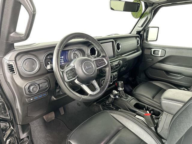 Used 2022 Jeep Wrangler Unlimited Sahara w/ Cold Weather Group AWD/4WD image 21