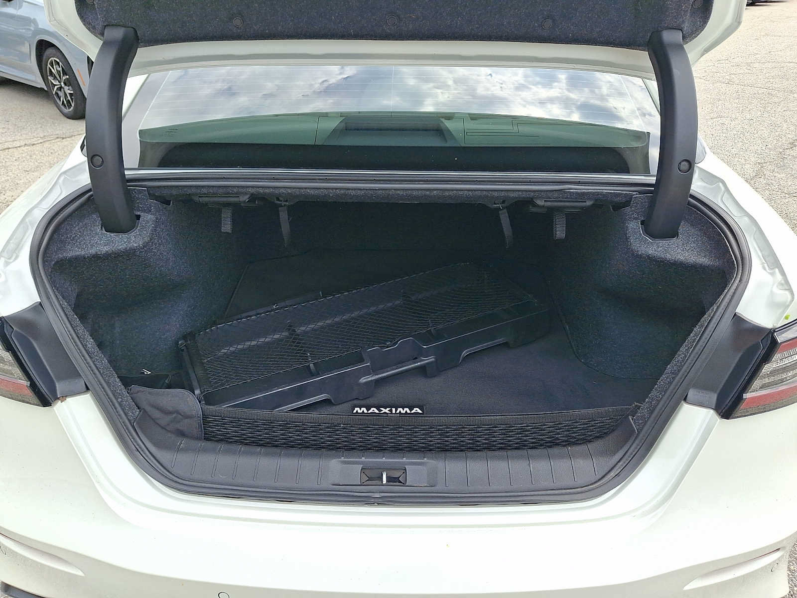Used 2021 Nissan Maxima Platinum w/ Sport Mat Group FWD image 31
