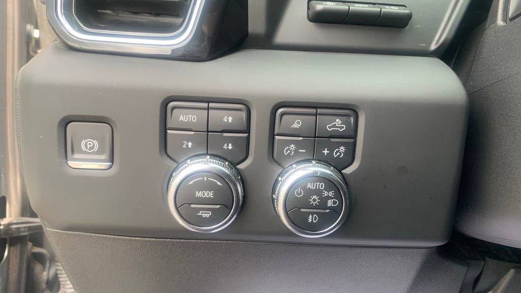 Used 2024 GMC Sierra 2500 Denali w/ Denali Reserve Package image 30