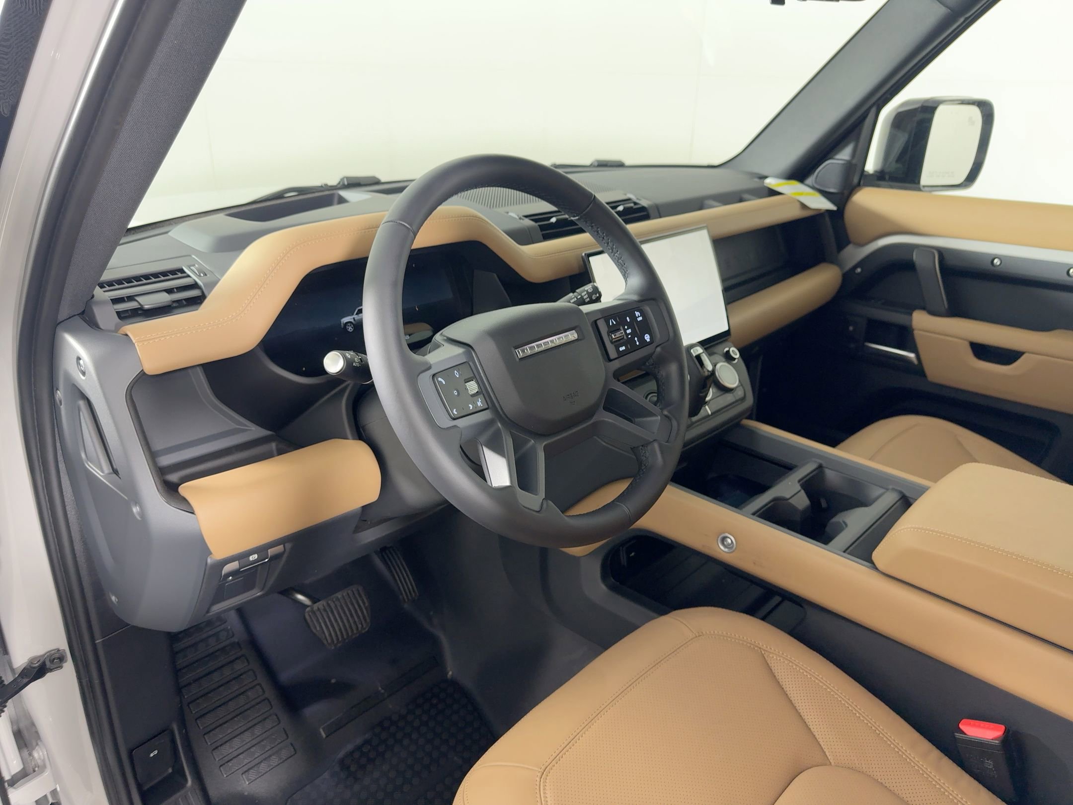 New 2026 Land Rover Defender 110 X-Dynamic SE image 4