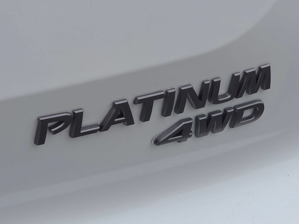 New 2026 Nissan Pathfinder Platinum AWD/4WD image 6
