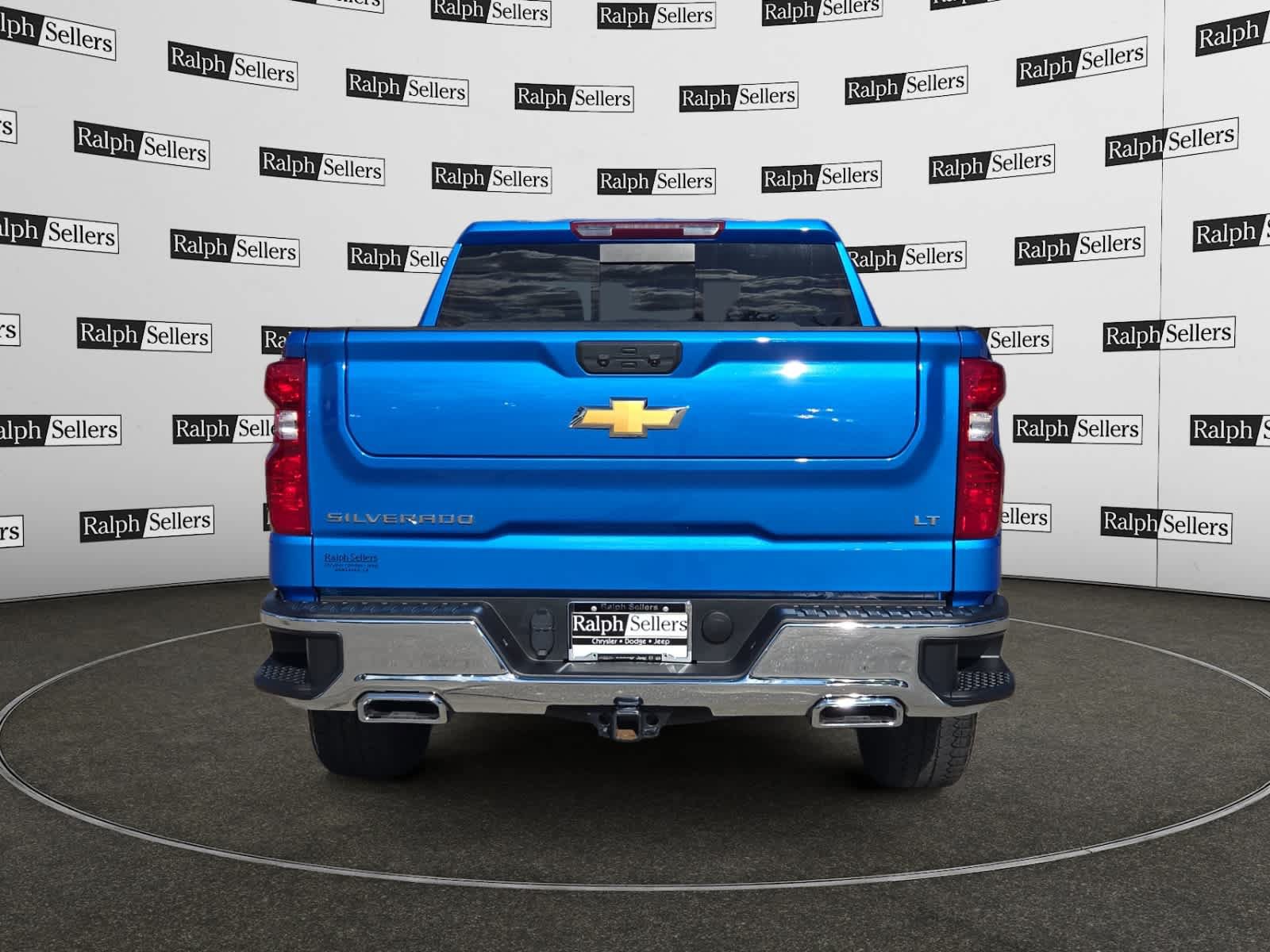 Used 2025 Chevrolet Silverado 1500 LT w/ Z71 Off-Road Package AWD/4WD image 5