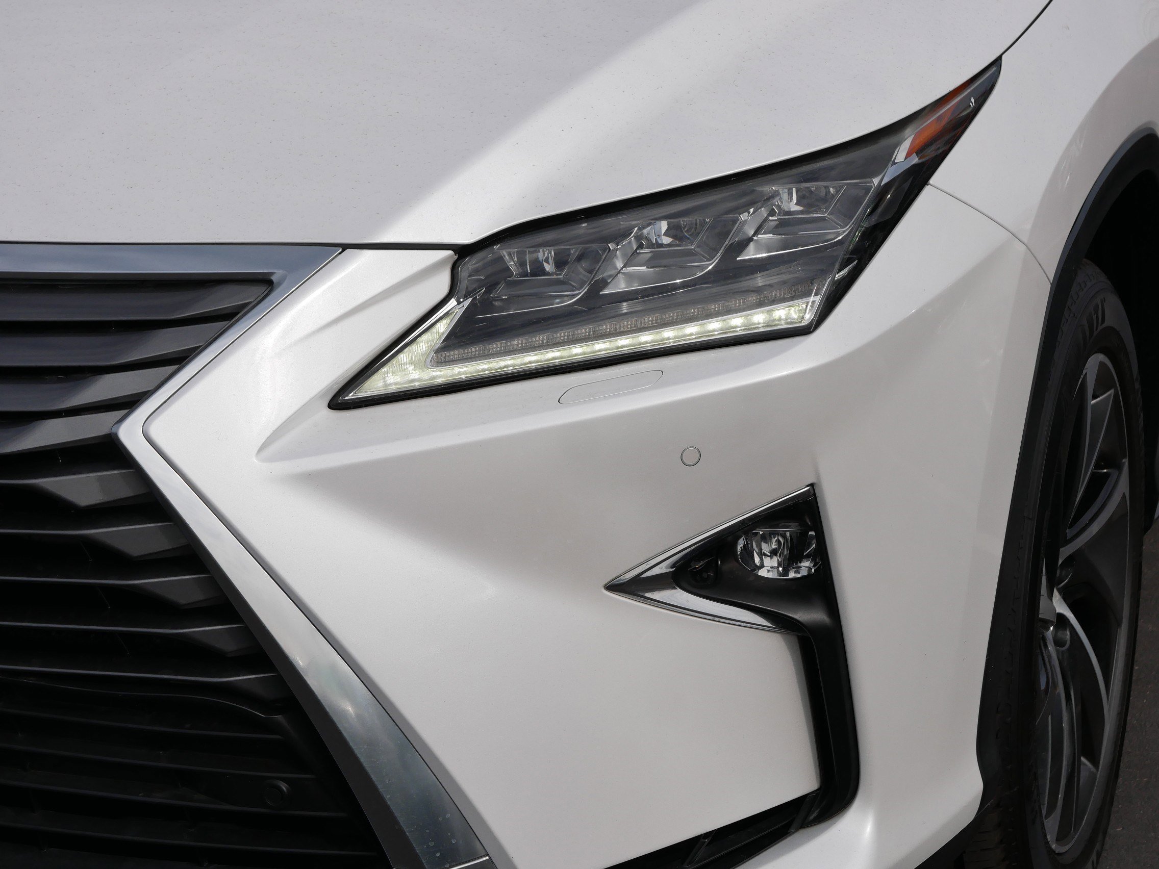 Used 2016 Lexus RX 450h AWD w/ Luxury Package image 16