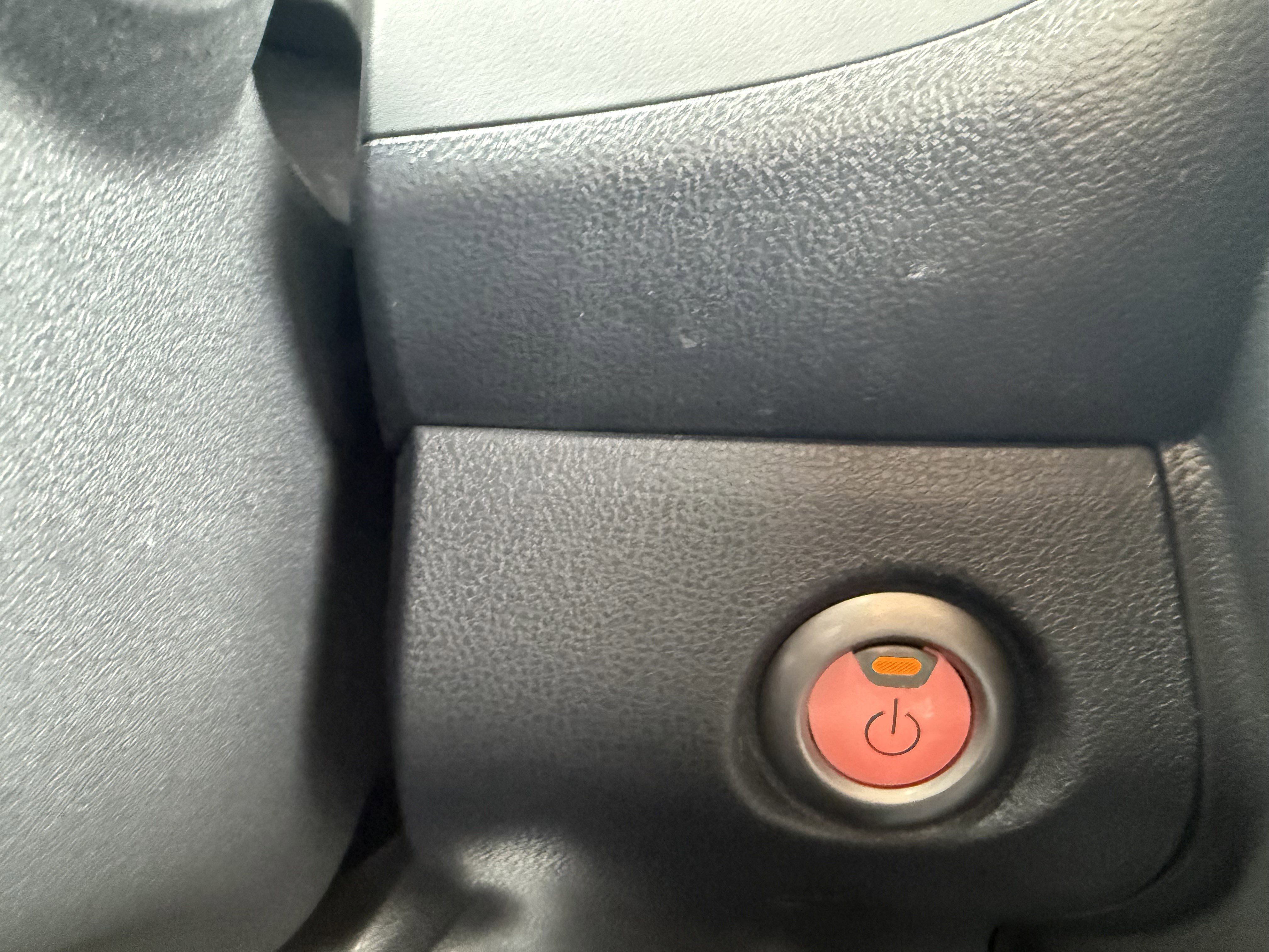 Used 2017 Nissan Leaf SV w/ Protection Package image 25