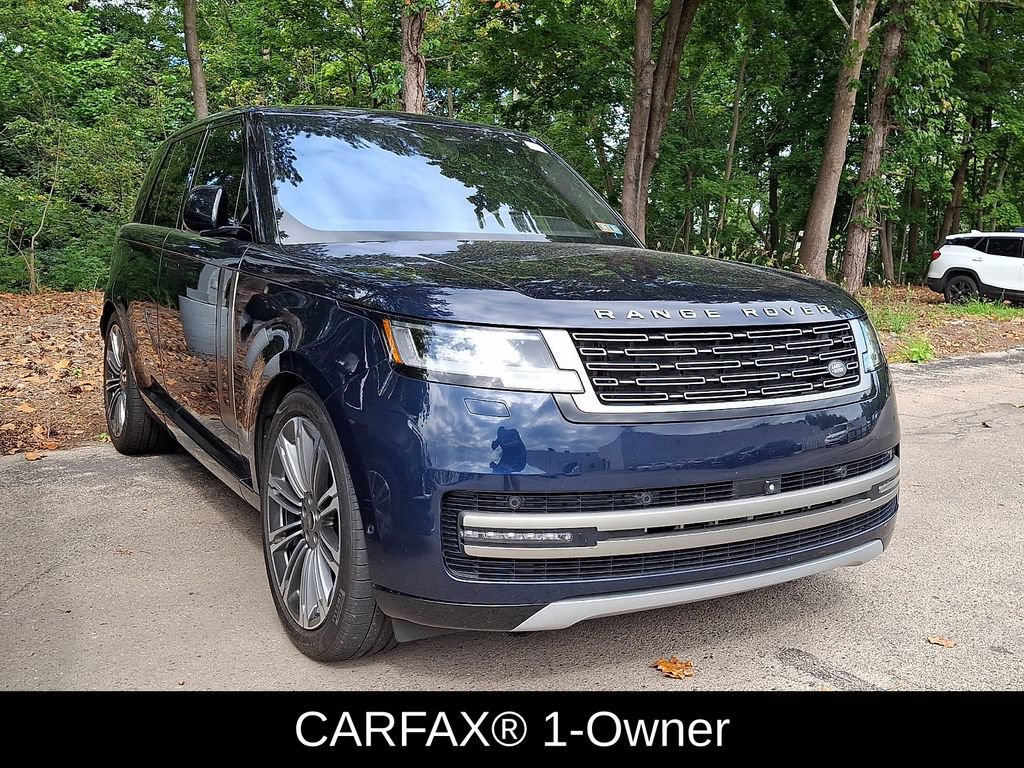 Used 2023 Land Rover Range Rover SE AWD/4WD image 2