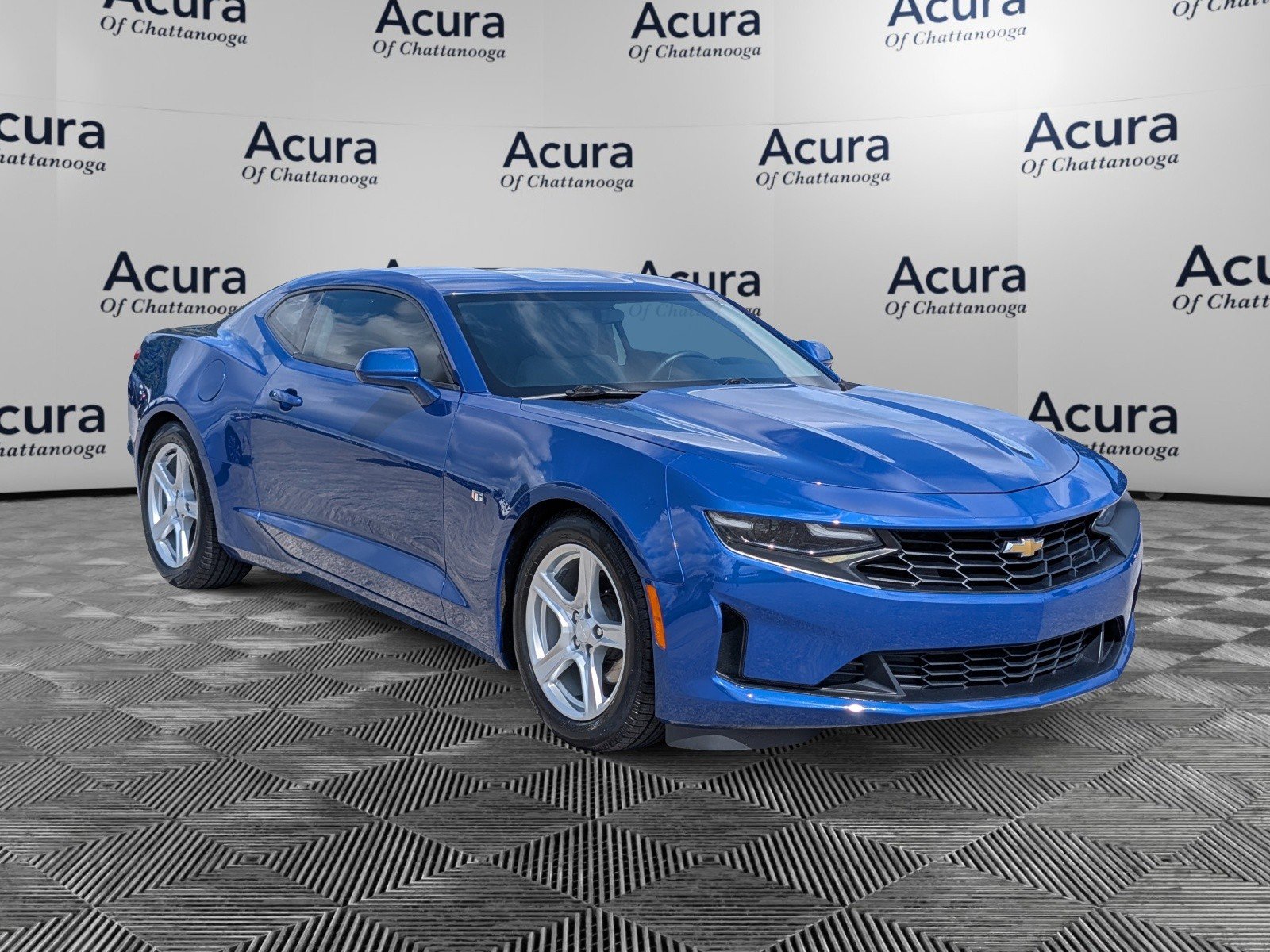 Used 2021 Chevrolet Camaro LT image 1