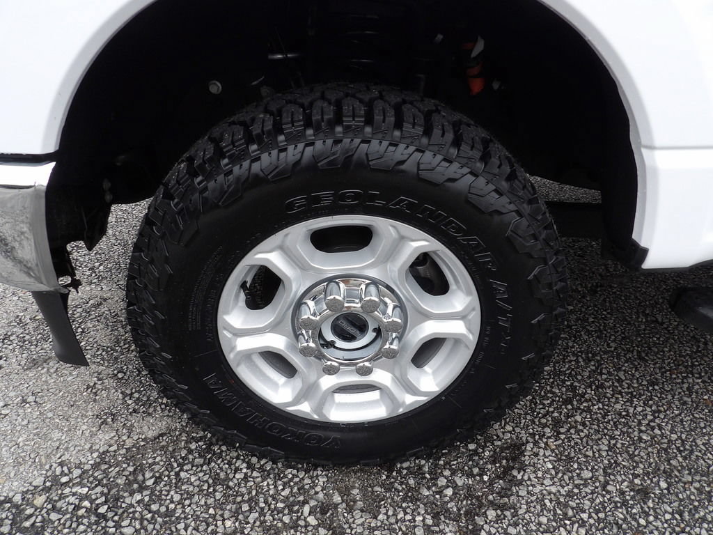 Used 2025 Ford F250 XLT w/ FX4 Off-Road Package AWD/4WD image 55