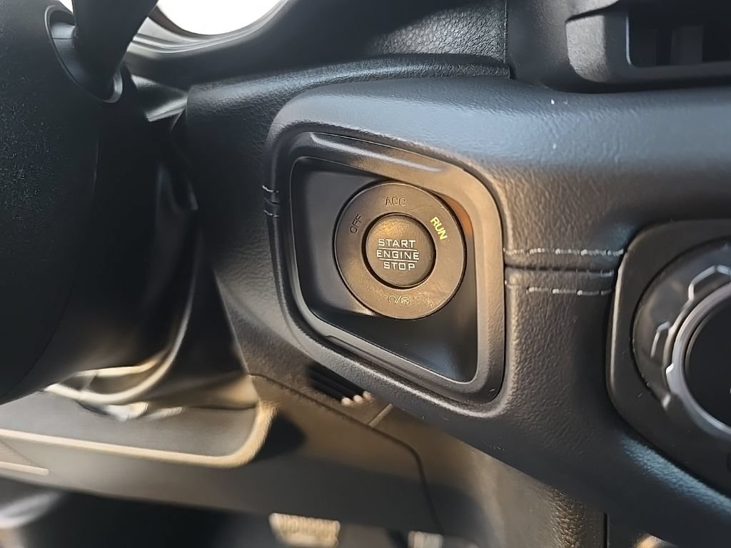 Used 2024 Jeep Wrangler Unlimited Rubicon AWD/4WD image 18