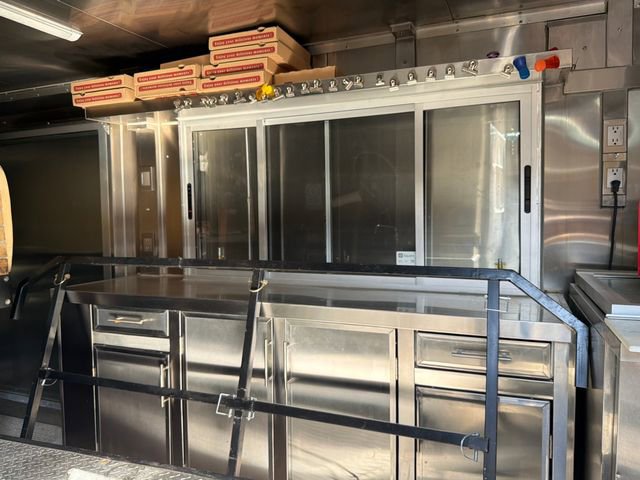 Used 2009 Ford E-350 and Econoline 350 Super Duty image 21