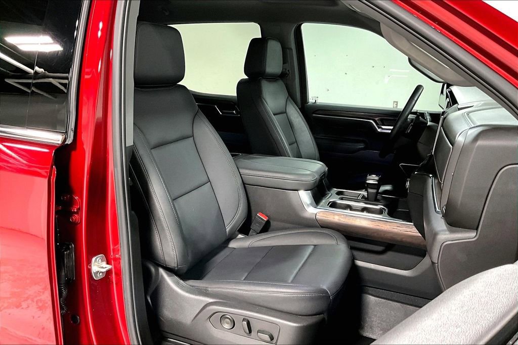 Used 2025 GMC Sierra 1500 SLT image 10