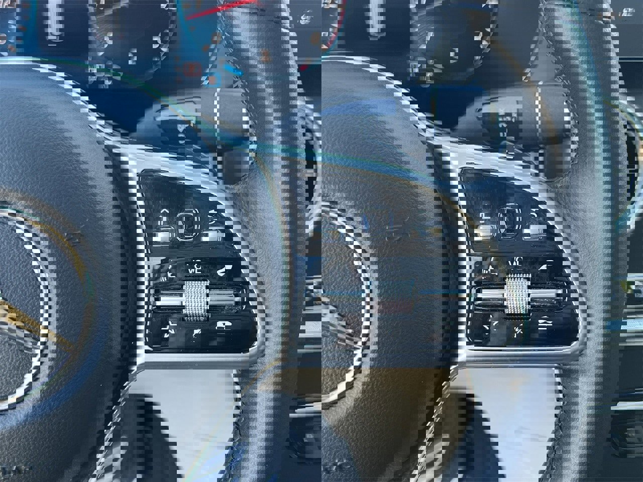 Used 2022 Mercedes-Benz GLC 300 image 11