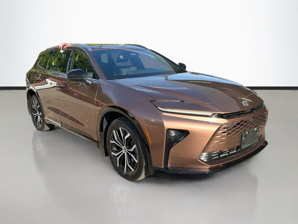 Used 2025 Toyota Crown Signia