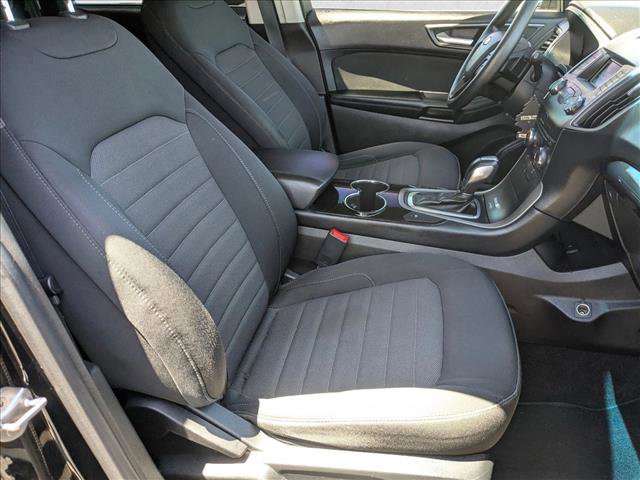 Used 2017 Ford Edge SE FWD image 19