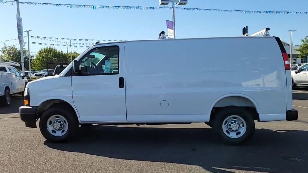 New 2025 Chevrolet Express 2500 w/ Driver Convenience Package image 6