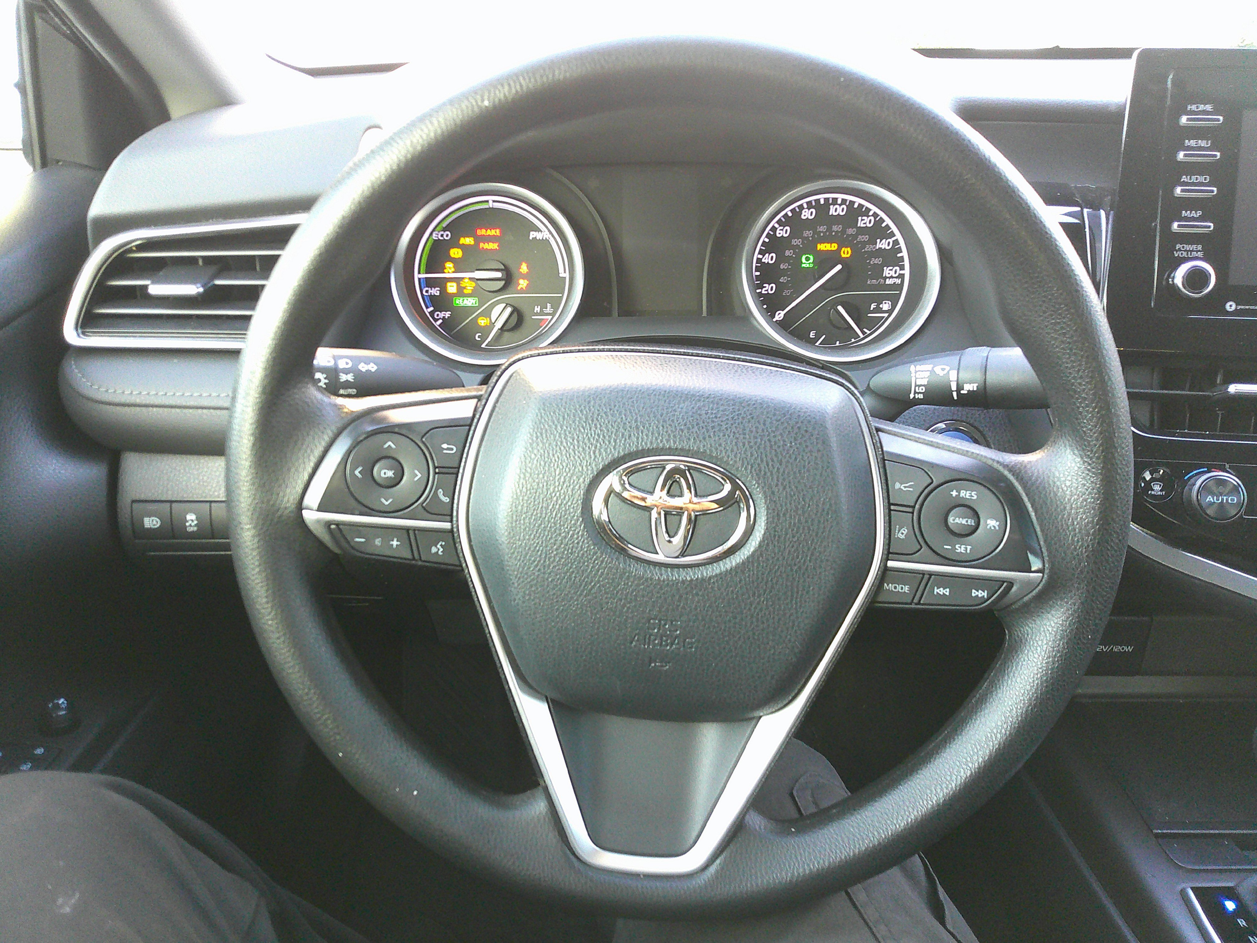 Used 2022 Toyota Camry LE image 19