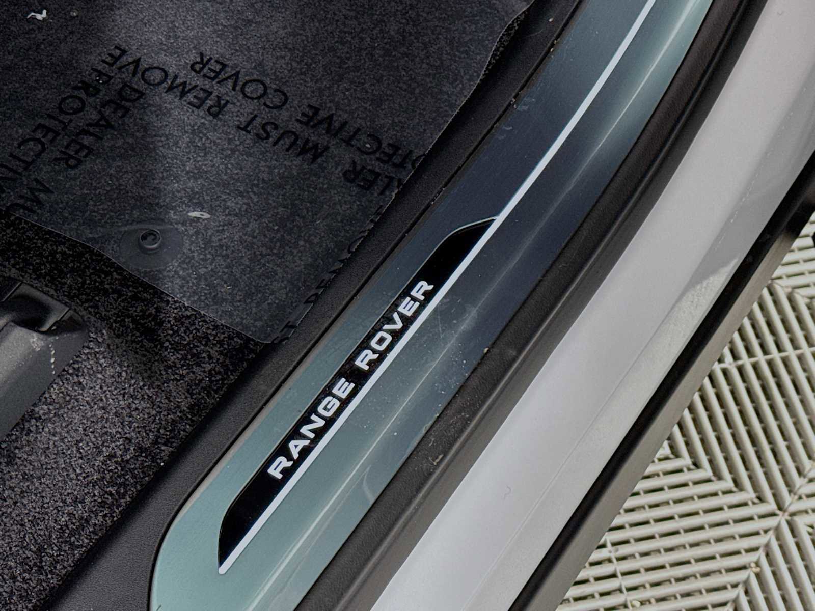 New 2026 Land Rover Range Rover SE AWD/4WD image 34