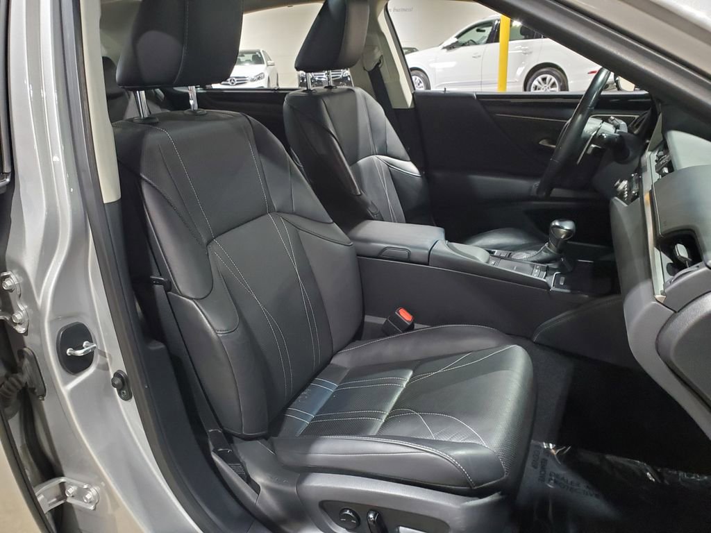Used 2021 Lexus ES 350 Ultra Luxury w/ Accessory Package 2 image 13