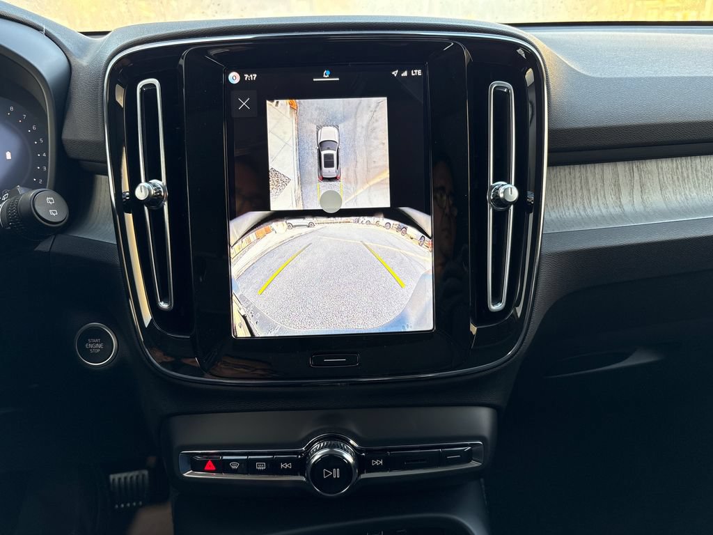 New 2026 Volvo XC40 B5 Plus AWD/4WD image 11