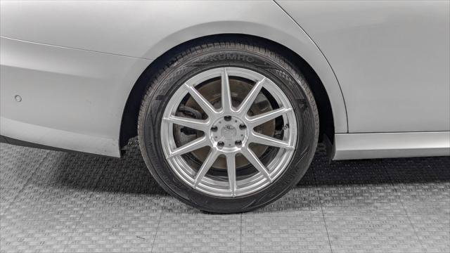 Used 2017 Mercedes-Benz E 400 4MATIC Wagon image 34