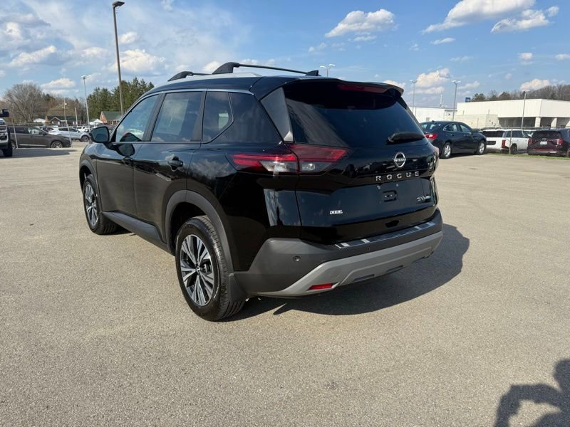 Used 2022 Nissan Rogue SV w/ SV Premium Package image 8
