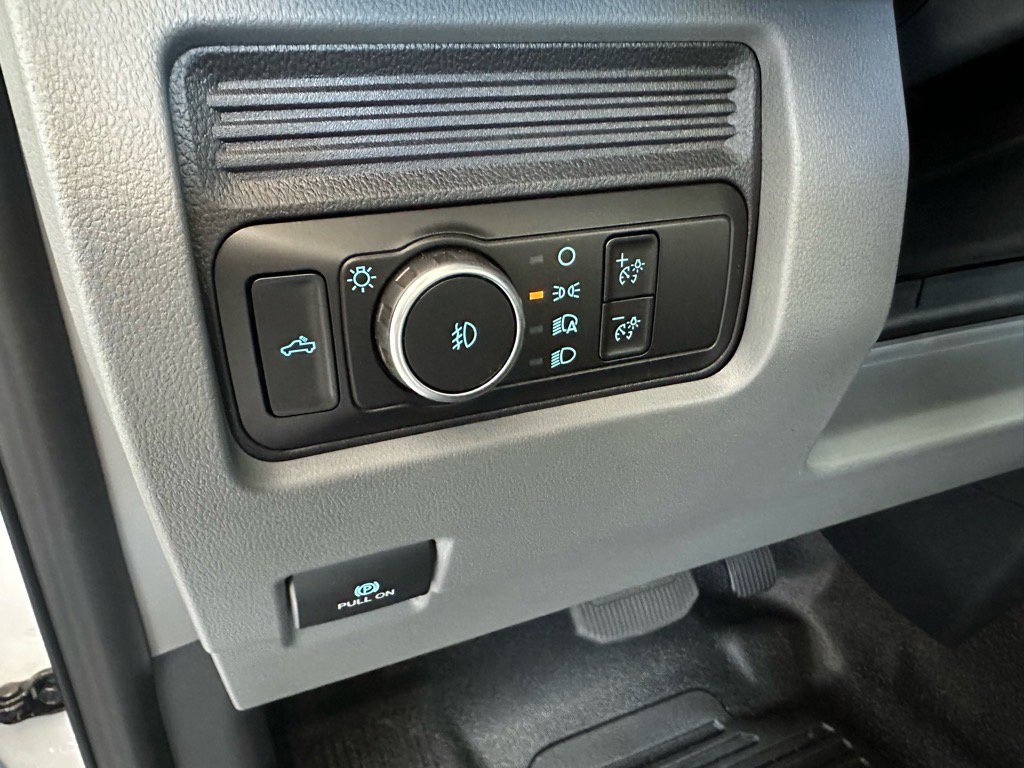 New 2026 Ford F250 XL image 27