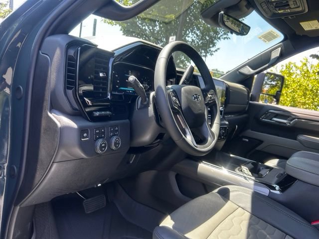 New 2026 Chevrolet Silverado 2500 ZR2 AWD/4WD image 15