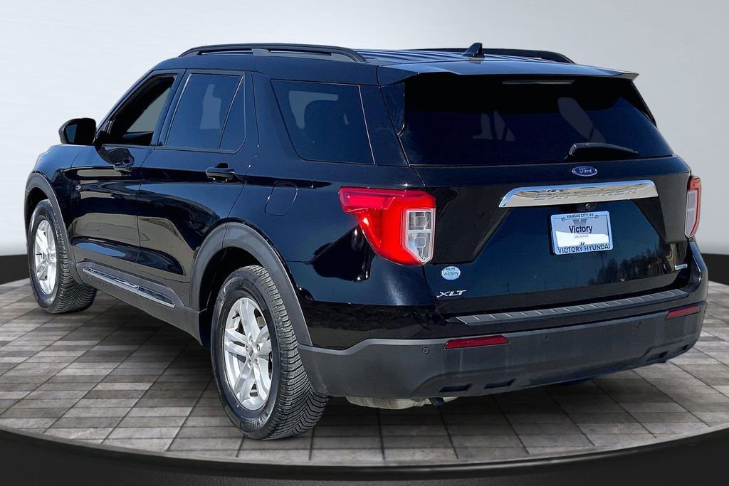 Used 2020 Ford Explorer XLT image 7