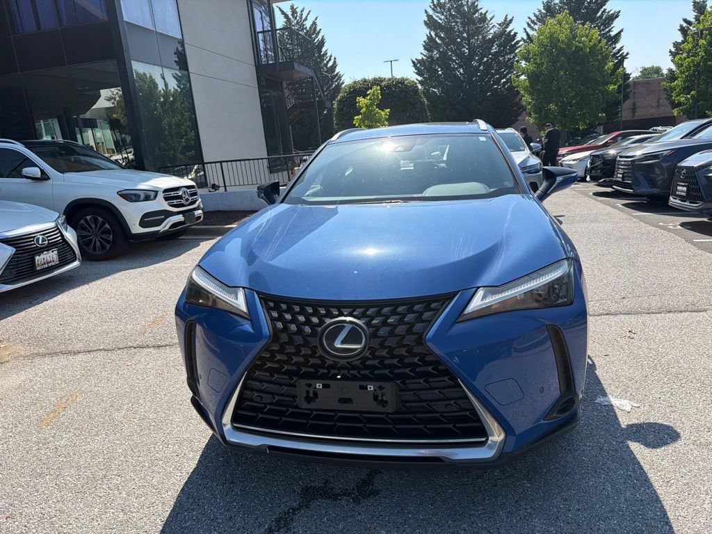 Used 2024 Lexus UX 250h AWD w/ Premium Package image 3