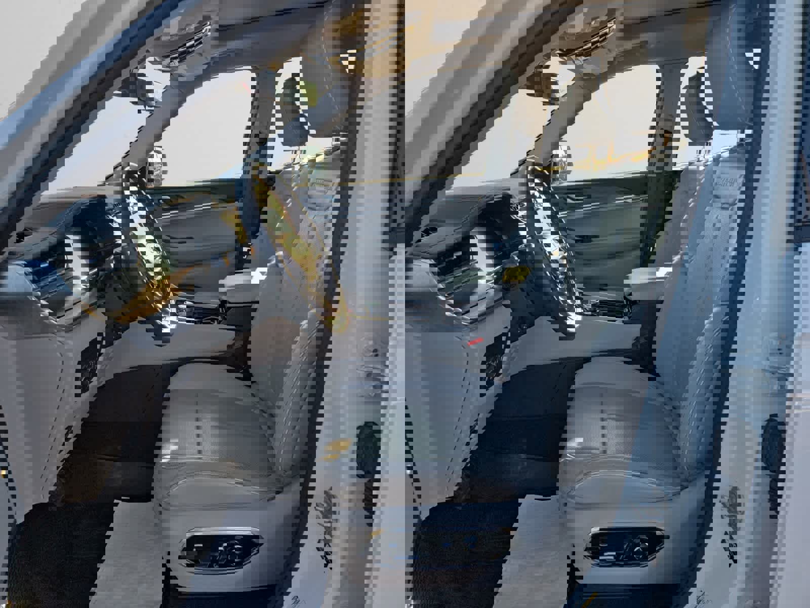 Used 2021 Jeep Grand Cherokee L Overland w/ Luxury Tech Group IV image 9