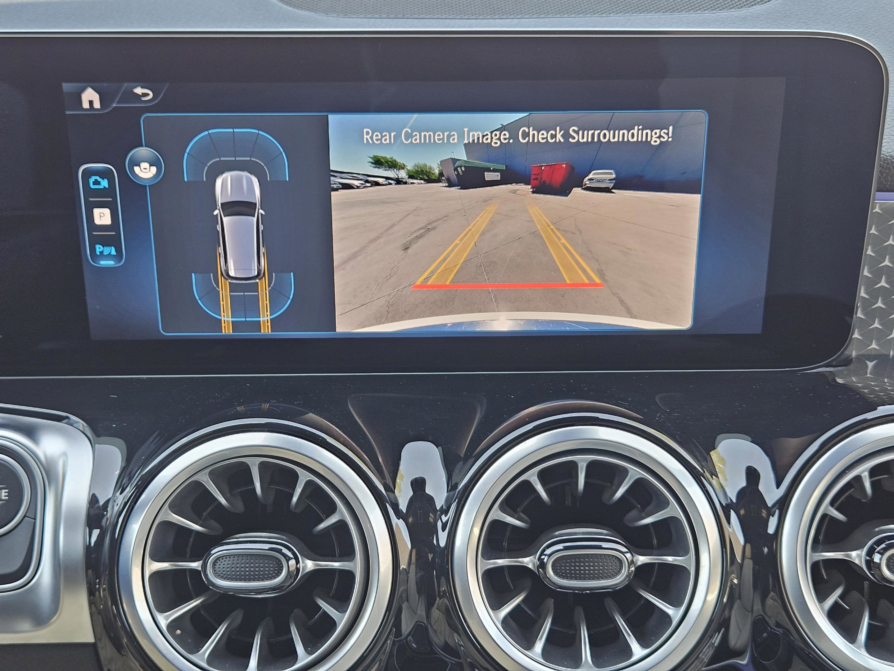 Certified 2025 Mercedes-Benz GLB 250 image 17